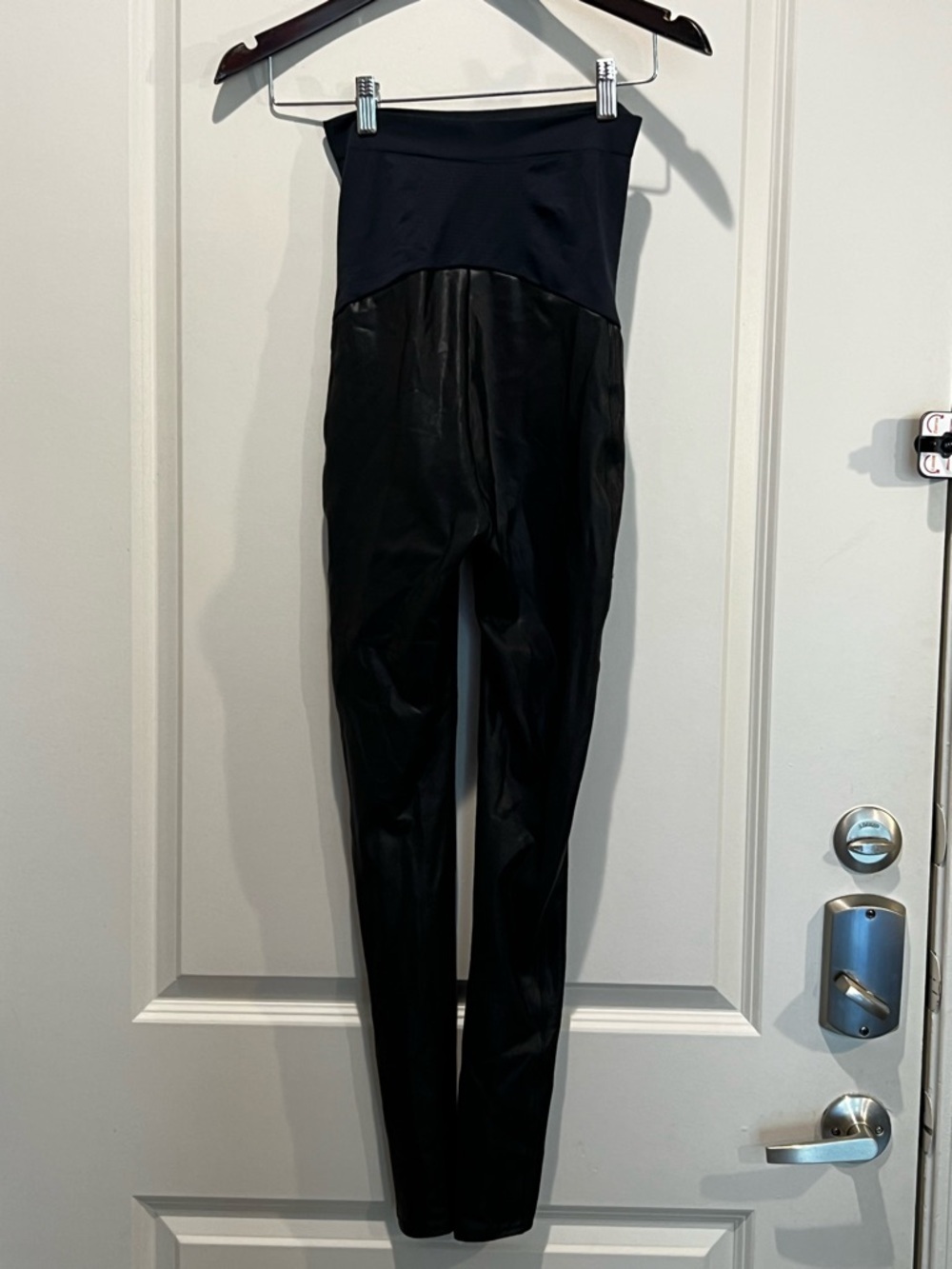 SPANX Faux Leather Maternity Leggings Black Size S NWOT Over The Bump Sculpting - Picture 3 of 4